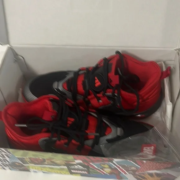 Basketball shoes size 11 | Adidas Marvel BYW select IF0006 Anthony - Picture 13 of 15